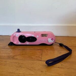 Hello Kitty Polaroid Camera – Collectible 2001